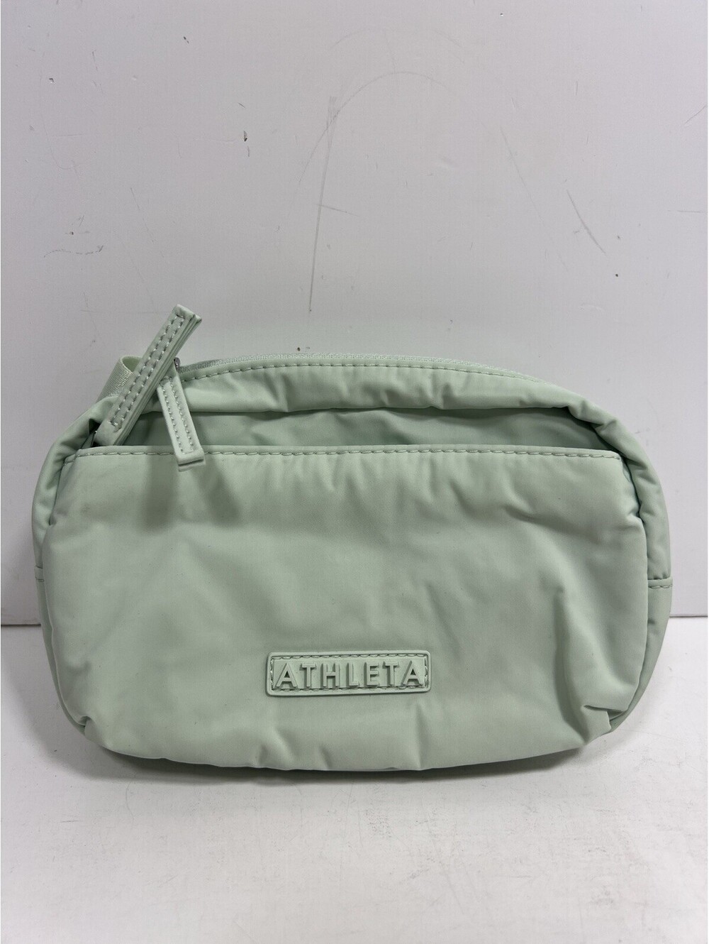 Athleta All About Crossbody Belt Bag Pastel green New travel casual Power Of She - Picture 1 of 5